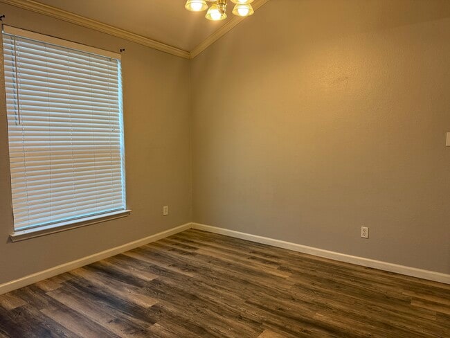 Building Photo - 224 Lake Texoma Dr