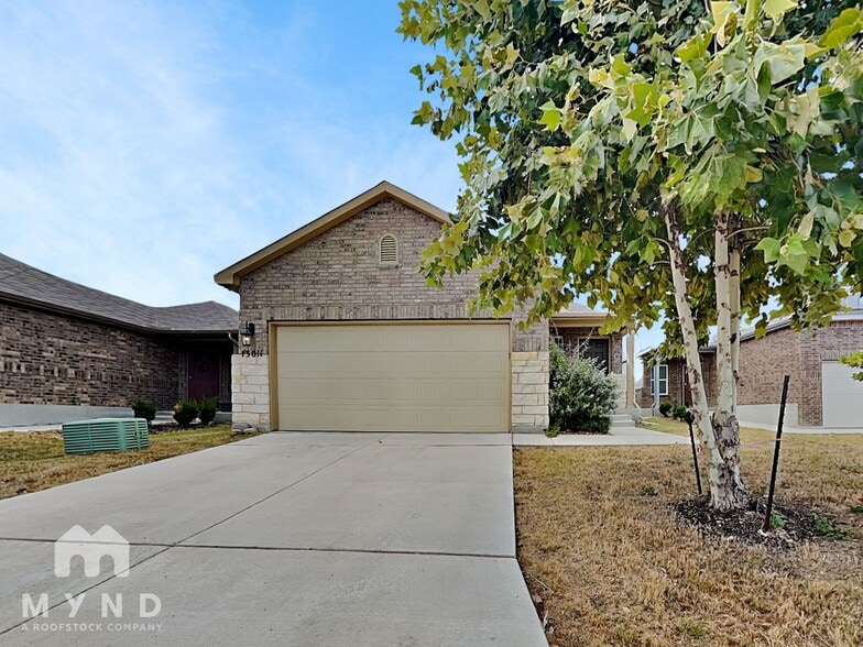 Primary Photo - 13011 Lineberry Ln