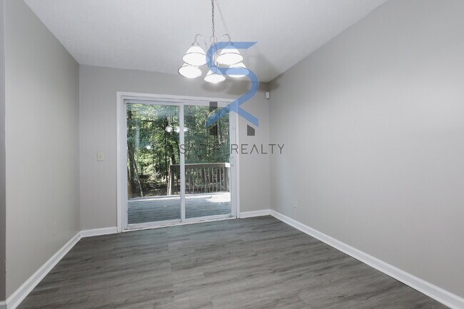 Building Photo - Move in before November 15th and get $100 ...