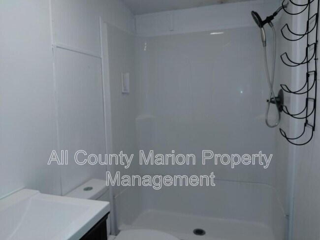 Building Photo - 6455 NW 135th Ave
