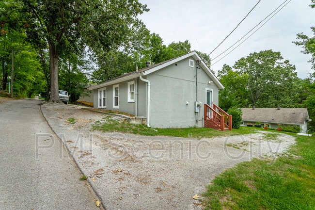 Building Photo - 416 Jadie Ln