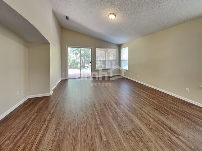 Building Photo - 3028 Atherley Rd