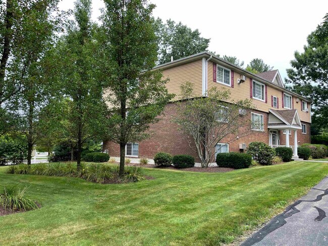 Building Photo - 3961 Brown Ave