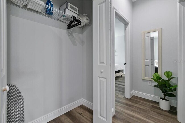 Building Photo - 16451 Strauss Ave