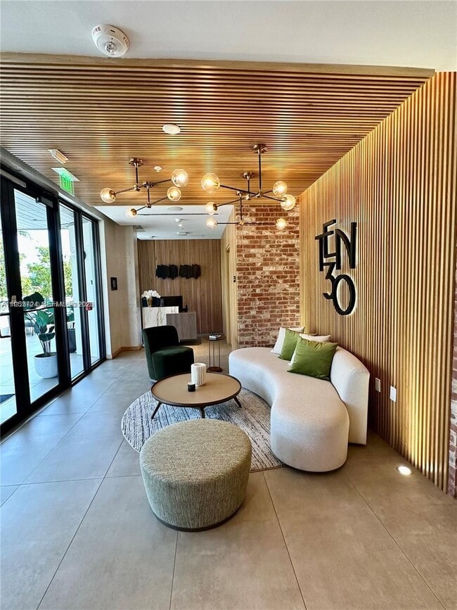 Building Photo - 1030 15th St