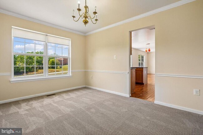 Building Photo - 14677 Cloverdale Rd