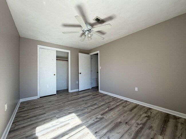 Building Photo - 354 Neponset St