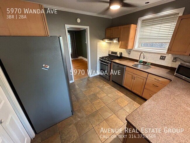 Building Photo - 5970 Wanda Ave