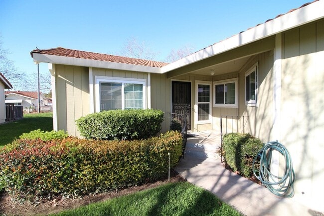 Building Photo - 132 Bryce Way