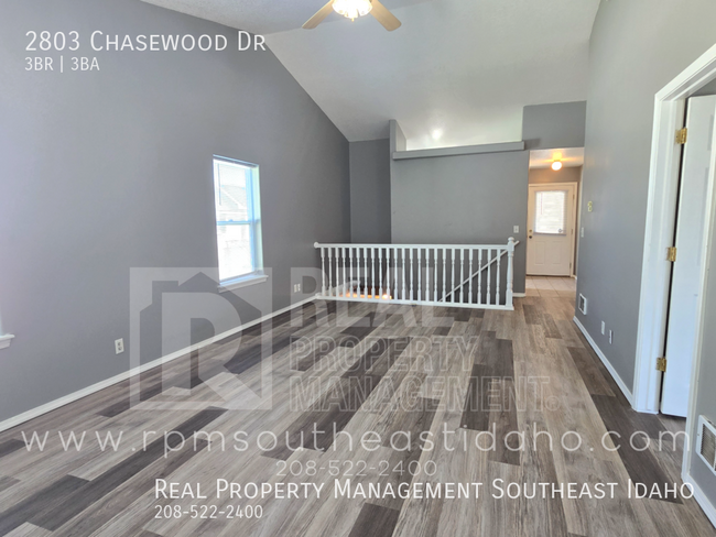 Building Photo - 2803 E Chasewood Dr