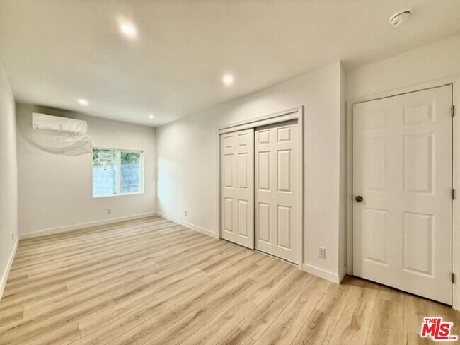 Building Photo - 1219 N Azusa Ave