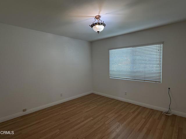 Building Photo - 868 Fairview Ave