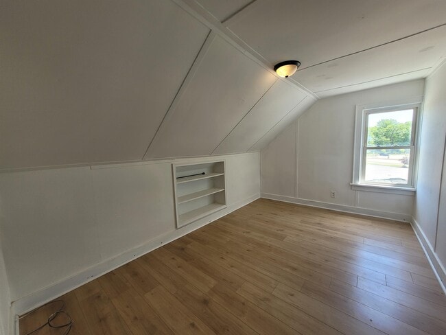 Building Photo - 1101 Lawe St