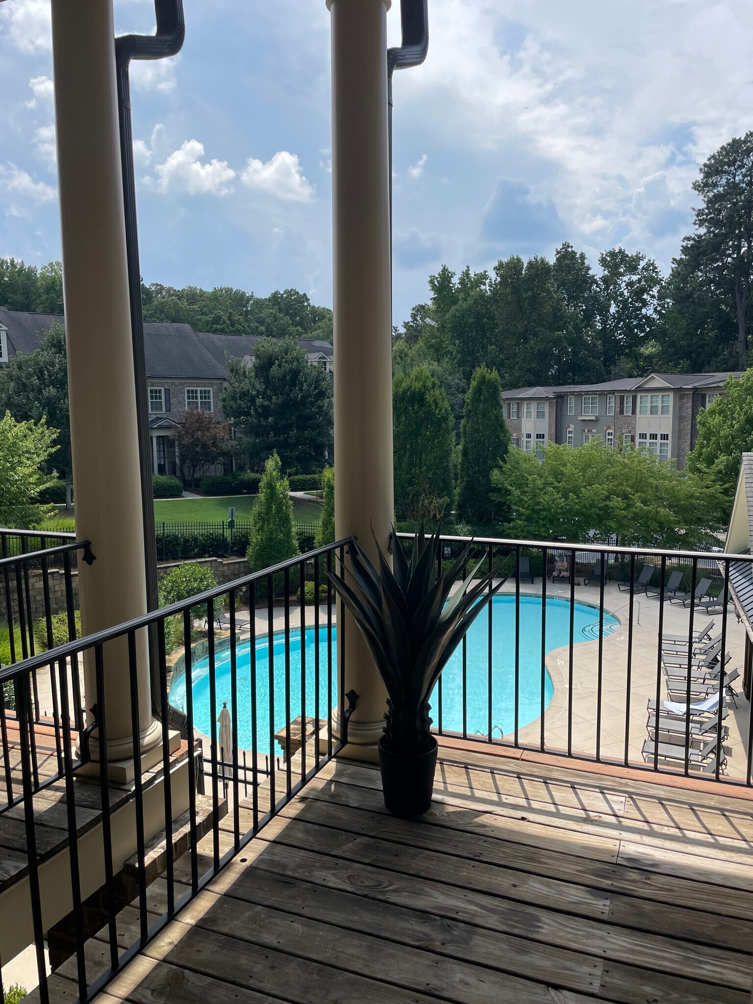 Building Photo - 2425 Gatebury Cir