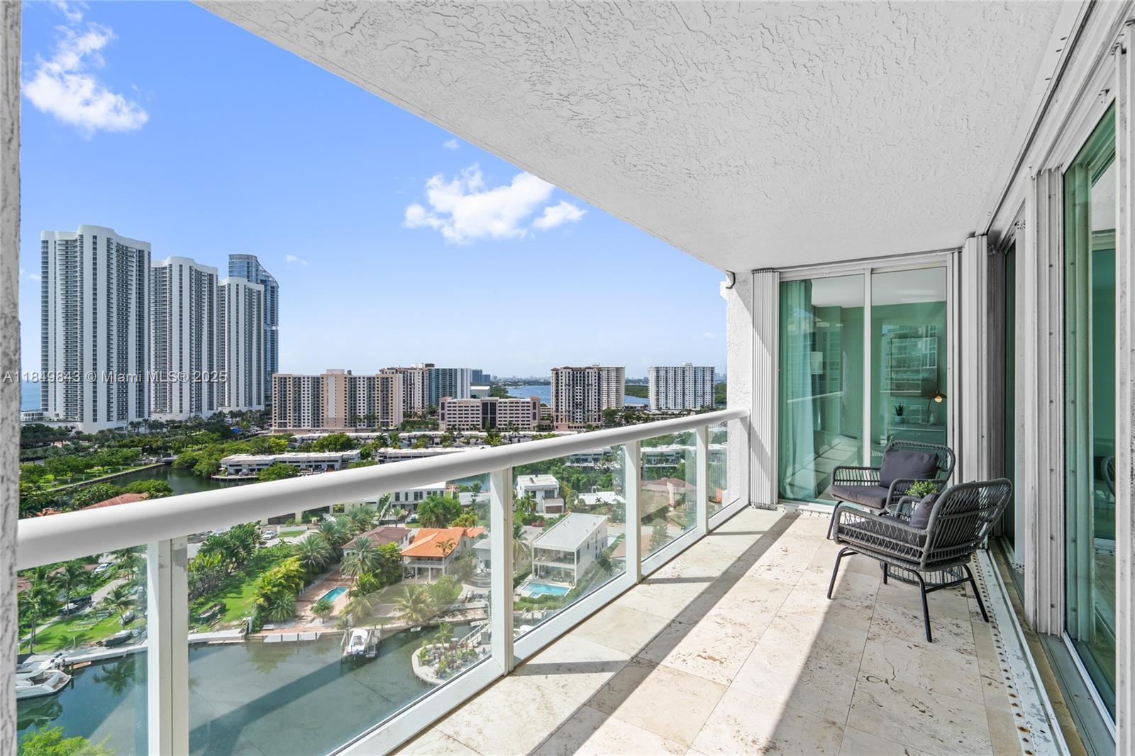 Building Photo - 16500 Collins Ave