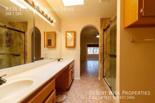 Building Photo - 9334 E Cherrywood Dr