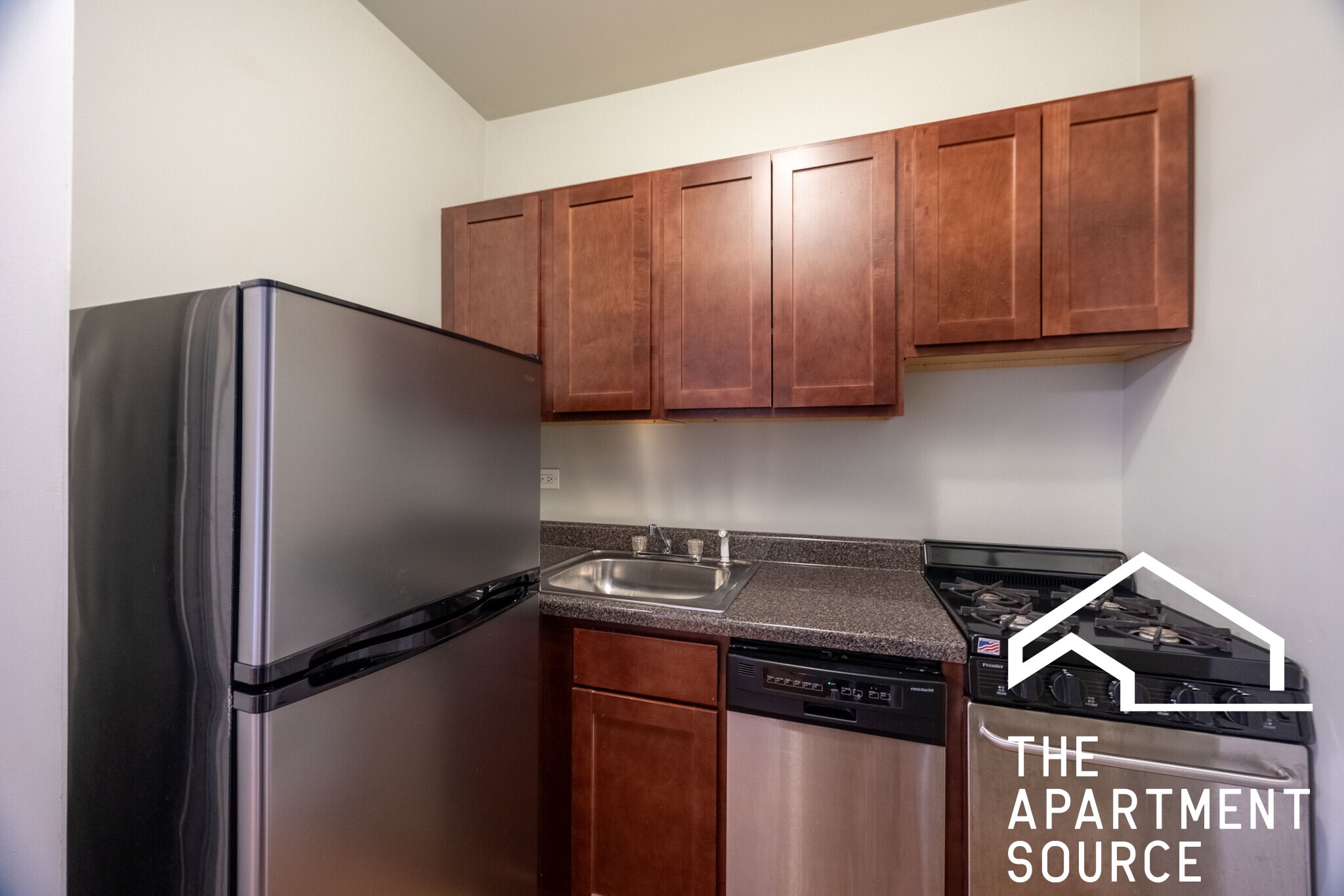 Building Photo - 1160 N Dearborn St