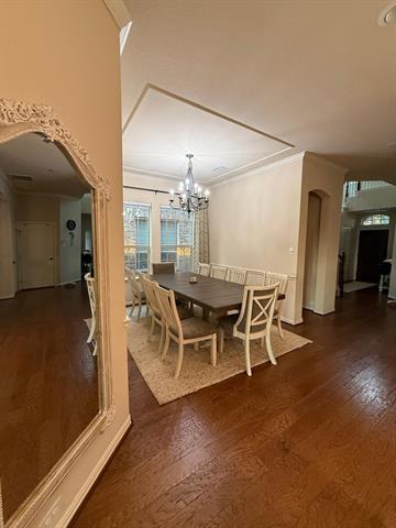 Building Photo - 300 Eastland Dr