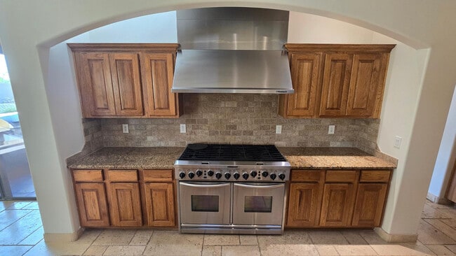 Building Photo - 4485 E Quail Brush Rd