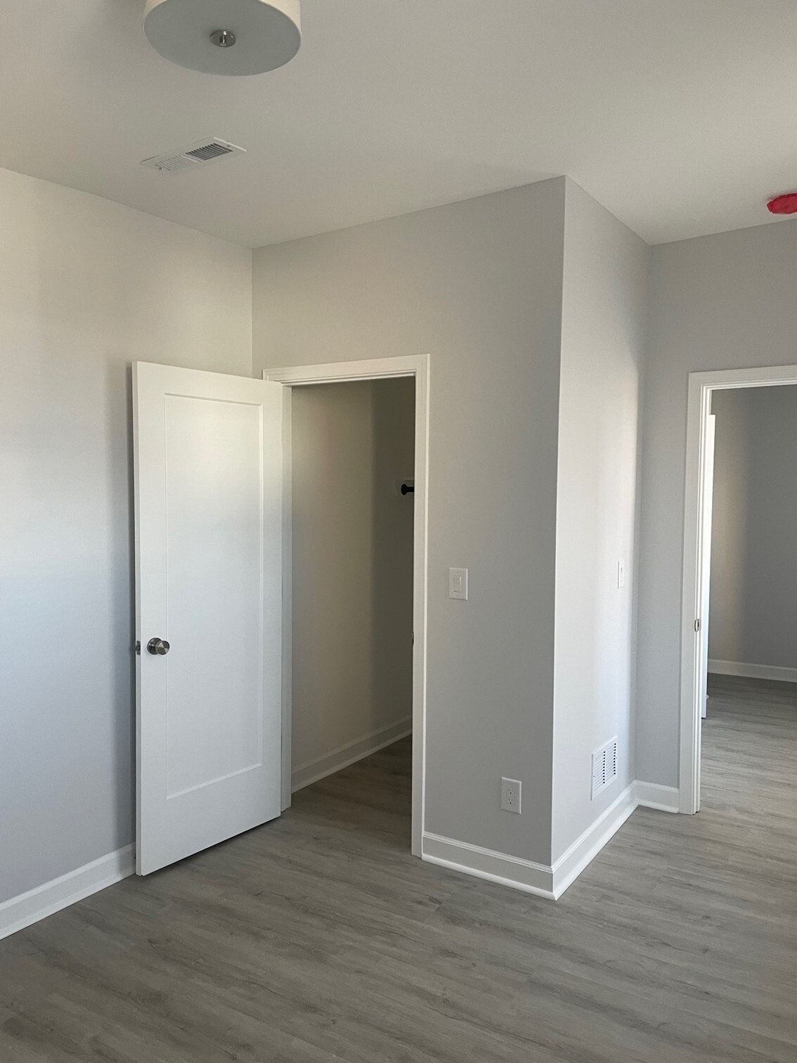 Walk-in Closet - 216 Findlay St