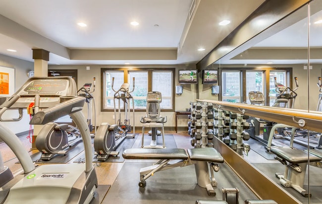 Building Photo - Spacious 1 Bedroom + Den in Canal Station – Prime Ballard Location! - $2,450