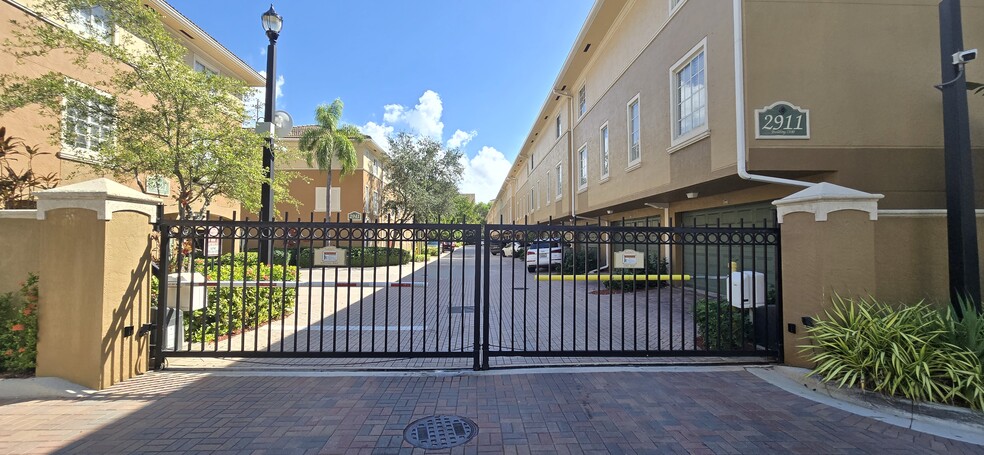 Secure entrance - 2945 NE 185th St