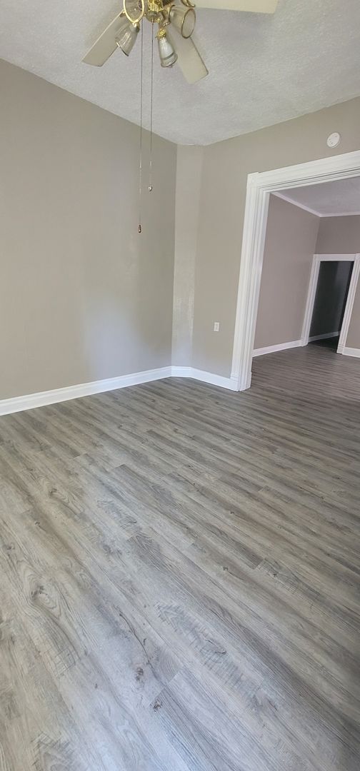 Building Photo - 1523-1525 Triplex
