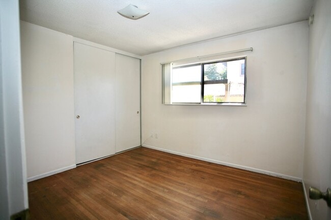 Building Photo - Single Level Home in Great Area!