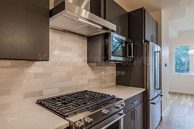 Building Photo - 1286 Osceola St