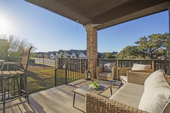 Building Photo - 104 Pin Cherry Pass