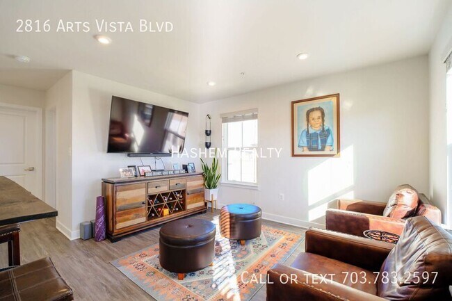 Building Photo - 2816 Arts Vista Blvd