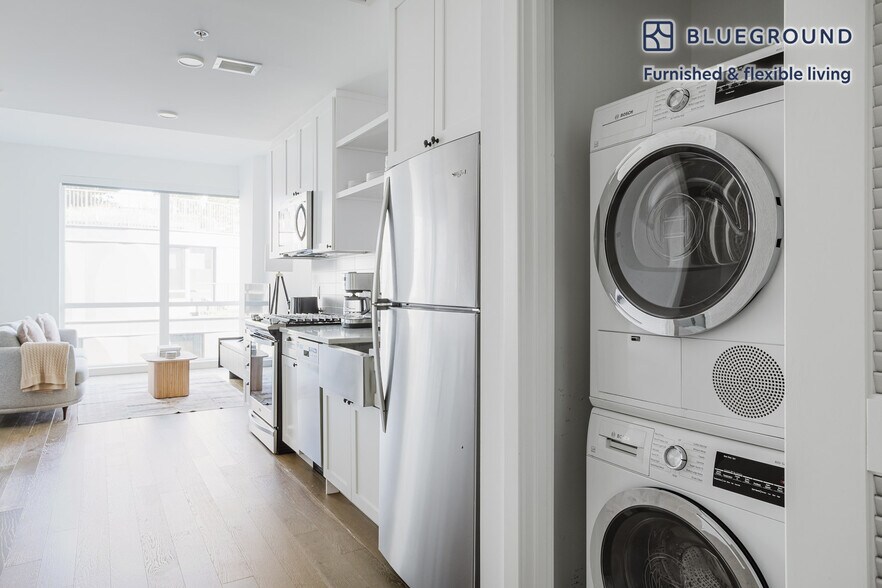 Building Photo - 3 Tingey Sq SE