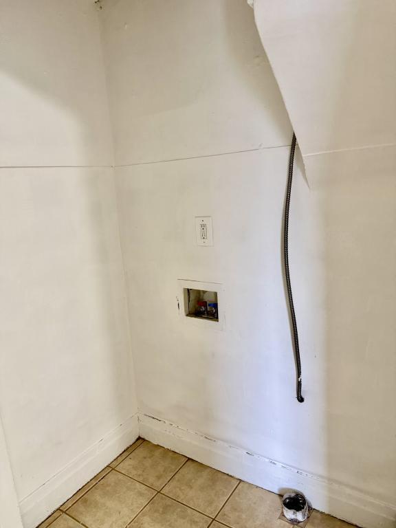 Building Photo - 1450 Clark Dr