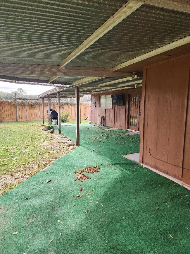 Building Photo - 711 Leicester Ln