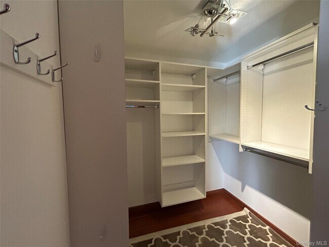 Building Photo - 183 Tahlulah Ln