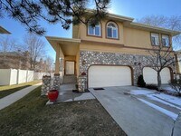 Building Photo - 202 White Spruce Cove
