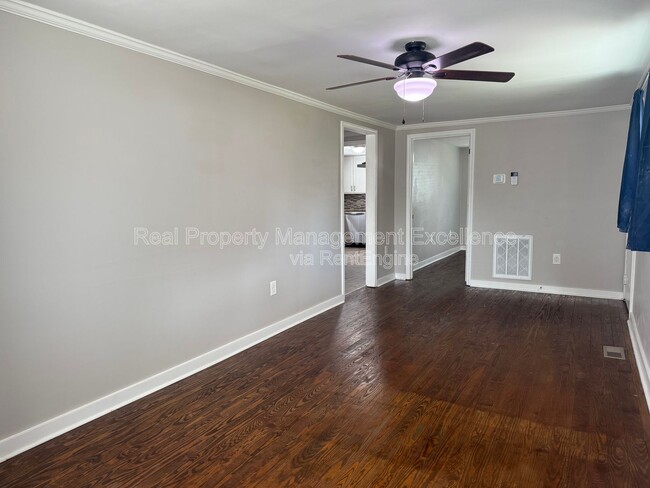 Building Photo - 308 New Rand Rd