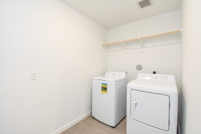 Building Photo - 5918 Havana Mist Dr