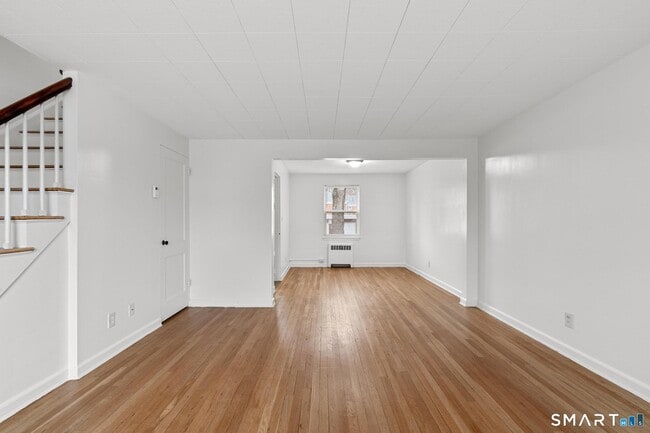 Building Photo - 52 Arnold Way