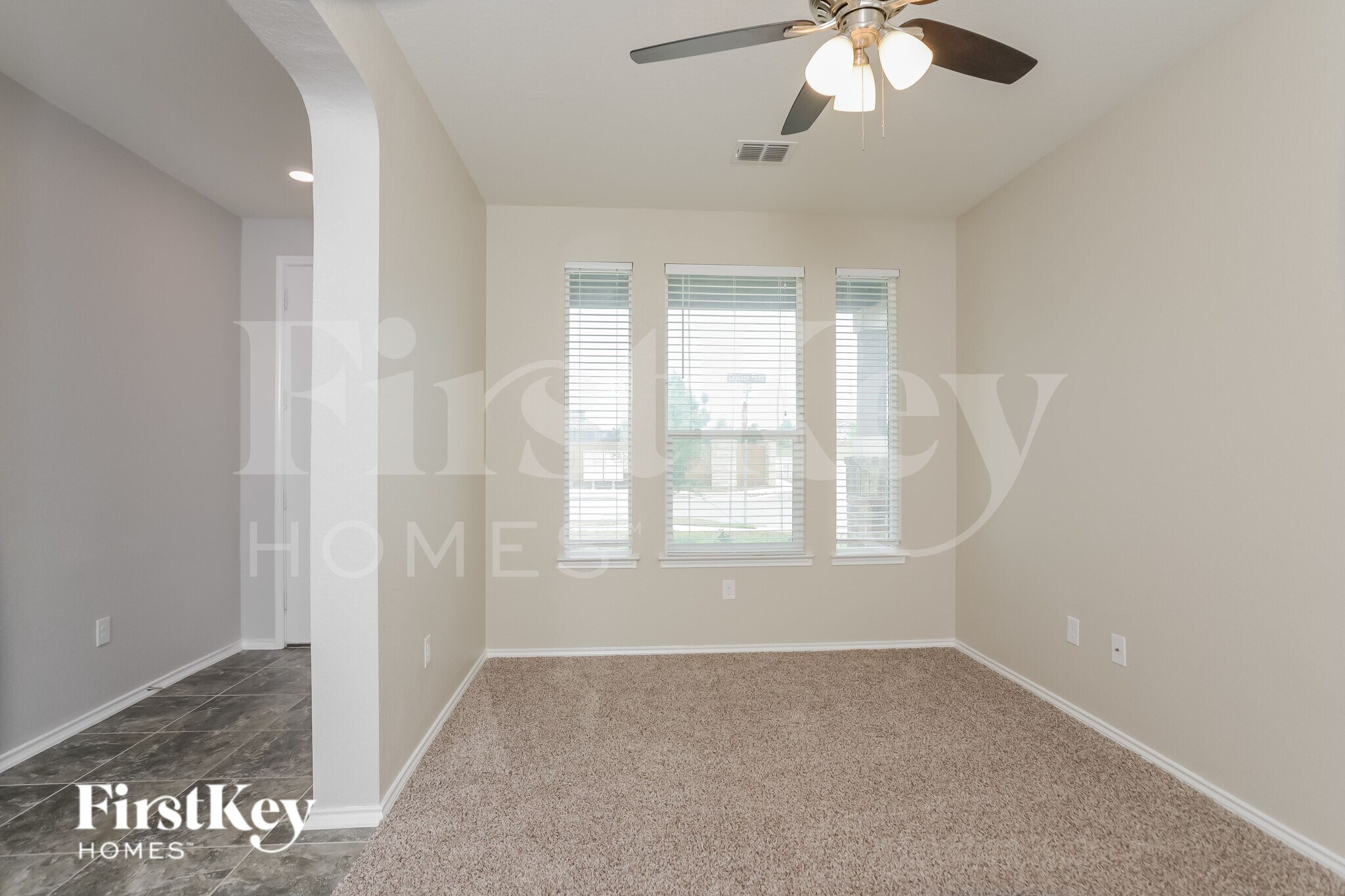 Building Photo - 15302 Cascade Point