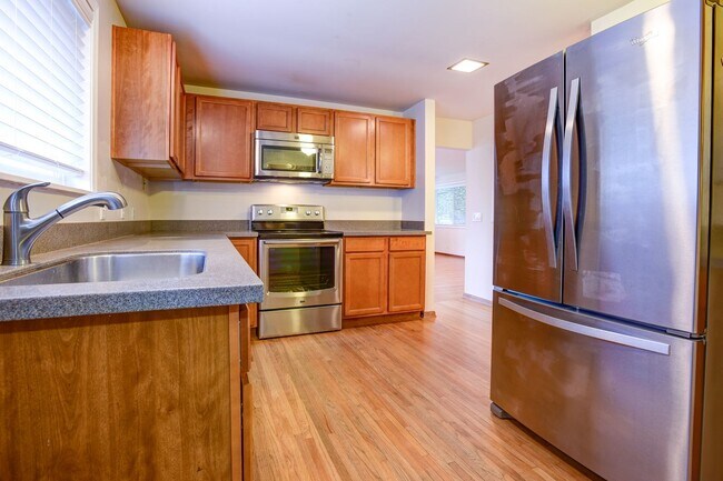 Building Photo - Beautiful 4 bedroom plus office home in Ballard