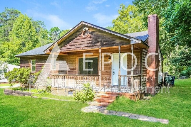 Building Photo - 822 Whitsett Ave