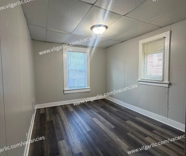 Building Photo - 4834 Euclid Ave