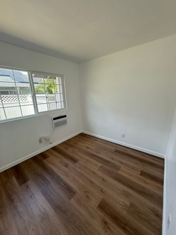 Building Photo - Beautifully Renovated 5-Bedroom Home | Spa...