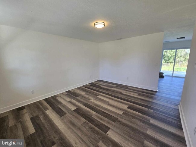 Building Photo - 254 Princeton St