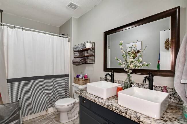 Building Photo - 25401 Hunting Trail