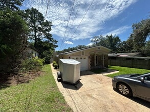 Building Photo - $250 Off Your Second Month's Rent + $250 Referral Bonus | Charming 3-Bedroom Home in Tallahassee
