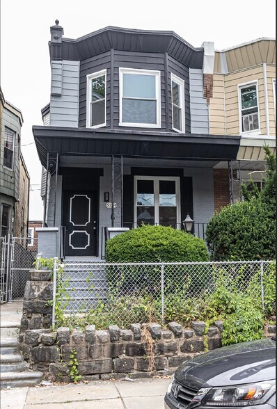 Building Photo - 5234 Walton Ave