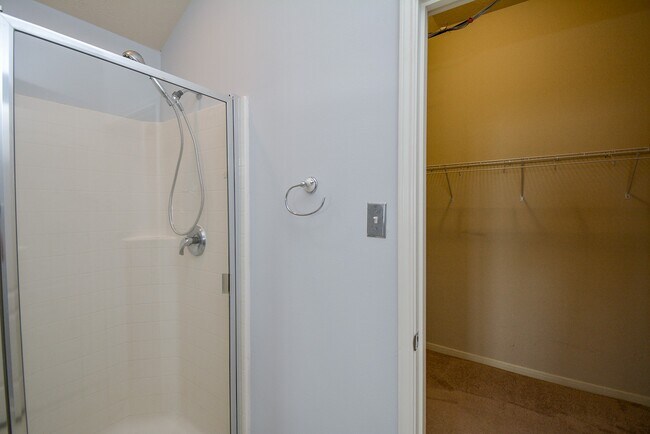 Building Photo - 3807 Belmont Turn
