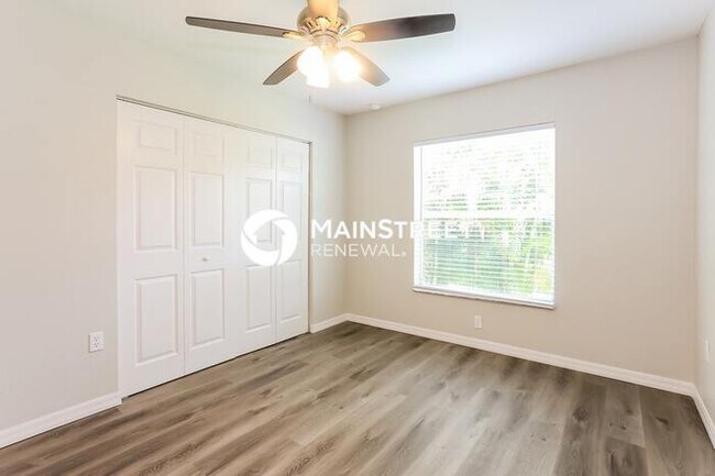 Building Photo - 3 Bedroom Pet-Friendly Home in NORTH PORT, FL with Main Street Renewal